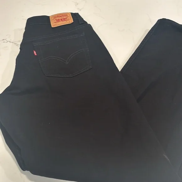 Levi's Black Lower Rise Loose Fit Jeans - Picture 5 of 8